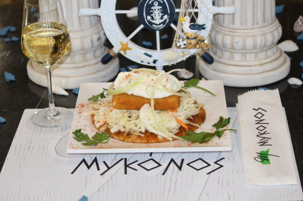 Saganaki Pita (gebackener Schafskäse) - Mykonos Rinteln