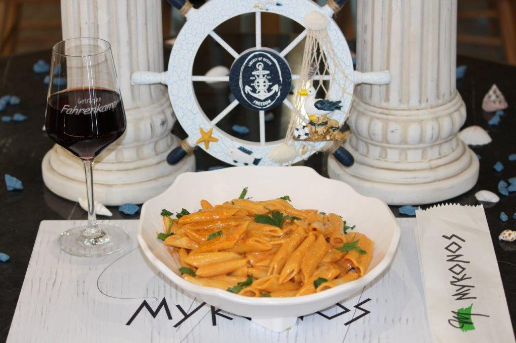 Pasta (mit Metaxa- oder Tomatensauce) - Mykonos Rinteln